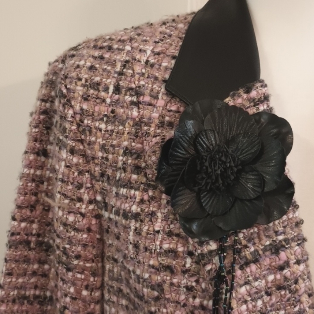 Blazer - Picture 3 of 5